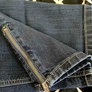 Women’s 22W Torrid Zipper Leg Jeans